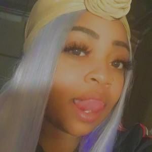 Meet your Posher, Monae